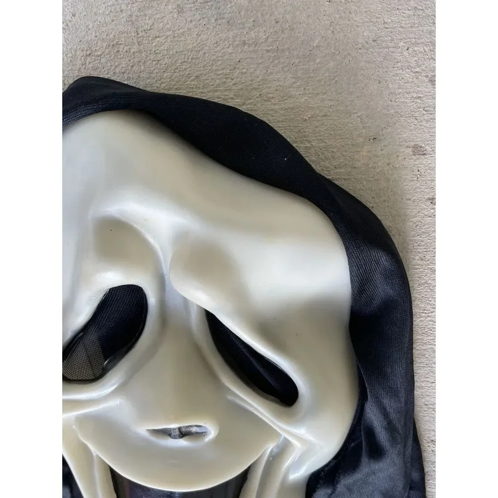 N/A vintage scream